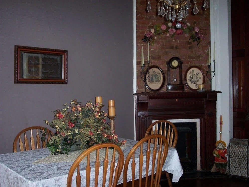 Garden District Bed And Breakfast Nova Orleães Exterior foto